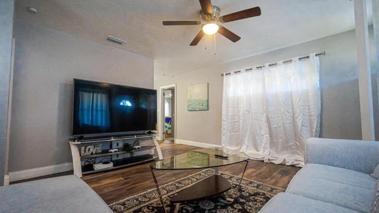 Elegant Cozy Oasis On A Traffic Free Street Villa เคลียร์วอเตอร์ ภายนอก รูปภาพ